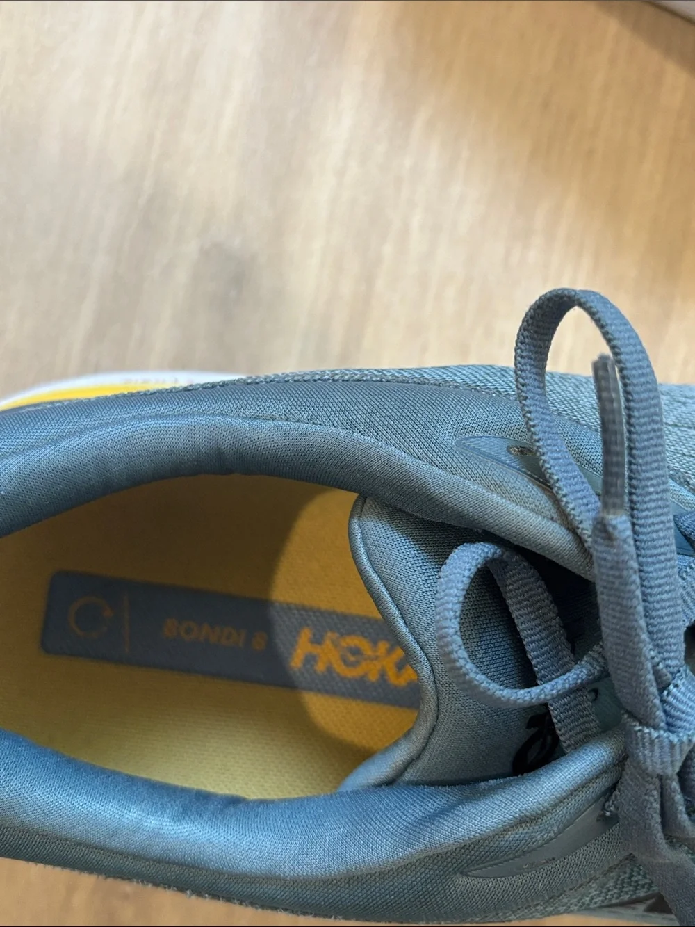 Hoka Men's Bondi 8 Sneakers